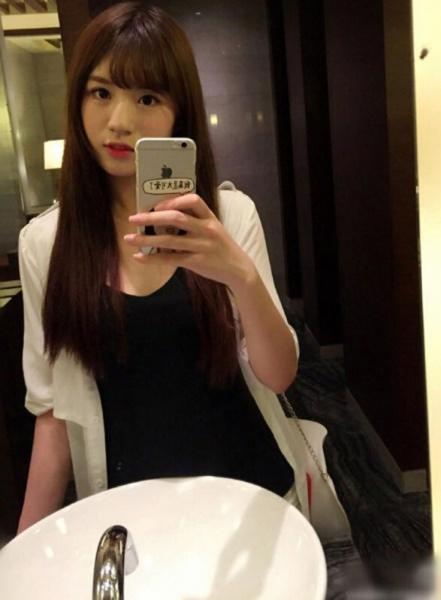 Ngẩn ngơ trước nhan sắc đẹp thuần khiết của 'Nữ sinh áo trắng' Trung Quốc 6