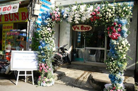 '. Trực tiếp đám cưới Tú Vi Văn Anh .' '. Trực tiếp đám cưới Tú Vi Văn Anh .'