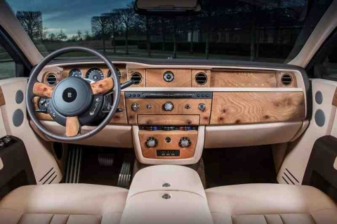 Ngắm Rolls-Royce màu hồng 