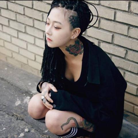 Vẻ xinh đẹp của ‘đệ nhất mỹ nhân’ xăm hình xứ Hàn