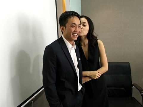 Chua thoat bong Ha Ho, Cuong do la tiep bong cua Ha Vi?