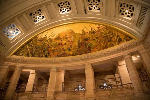 Dịch vụ đẳng cấp hoàng tộc tại khách sạn tốt nhất thế giới 