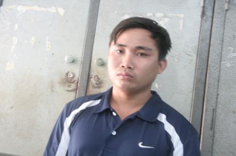 Bắt kẻ biến thái chuyên sờ mông, ngực phụ nữ - 1