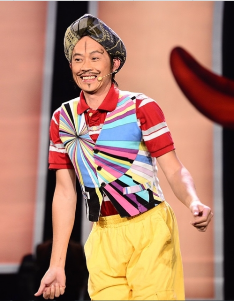 Hoài Linh – Đại gia ‘gắn mác’ nông dân của showbiz - Ảnh 2