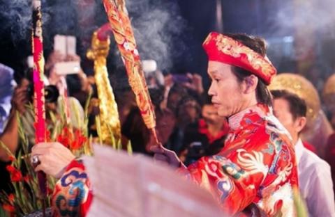 Hoài Linh – Đại gia ‘gắn mác’ nông dân của showbiz - Ảnh 4