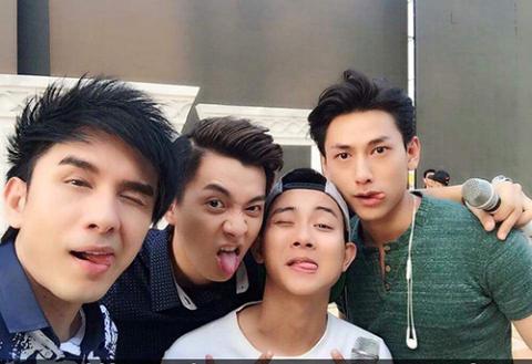 Những bức ảnh tạo dáng