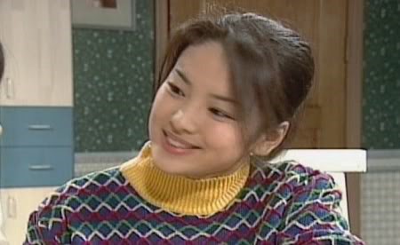 Nhung dau an cua Song Hye Kyo truoc 'Hau due mat troi' hinh anh 2