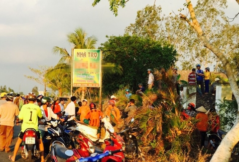 Sat hai nguoi tinh cu trong phong tro hinh anh 1