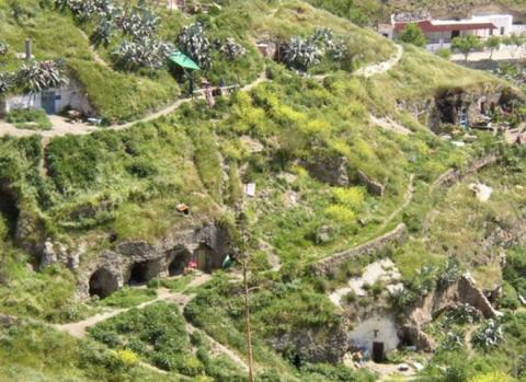 Me man ngam nhin cac hang dong duoc thiet ke thanh nha o hinh anh 5