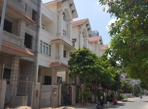  Di choi le, nha bi trom dot nhap cuom 400 trieu hinh anh 1