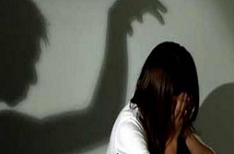 tp.hcm: troi tay, cuong hiep ban gai roi quay lai video - 1