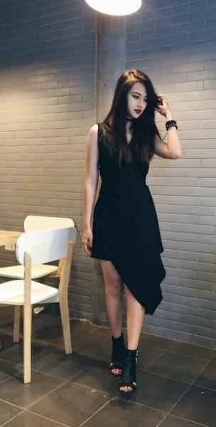 nu cong an khien cong dong mang san lung thong tin vi qua xinh dep - 8