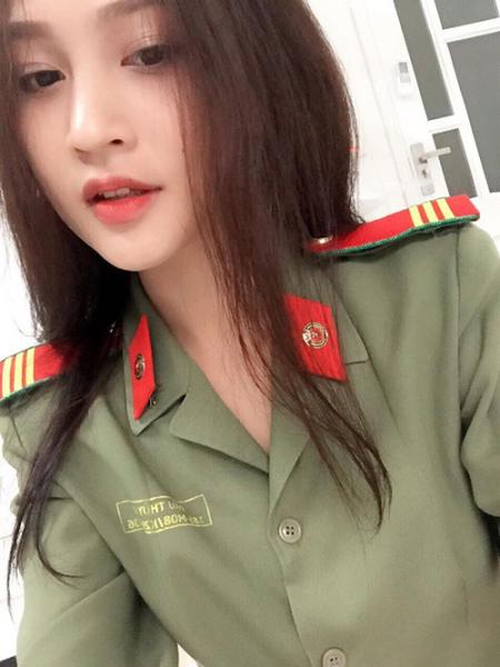 nu cong an khien cong dong mang san lung thong tin vi qua xinh dep - 1