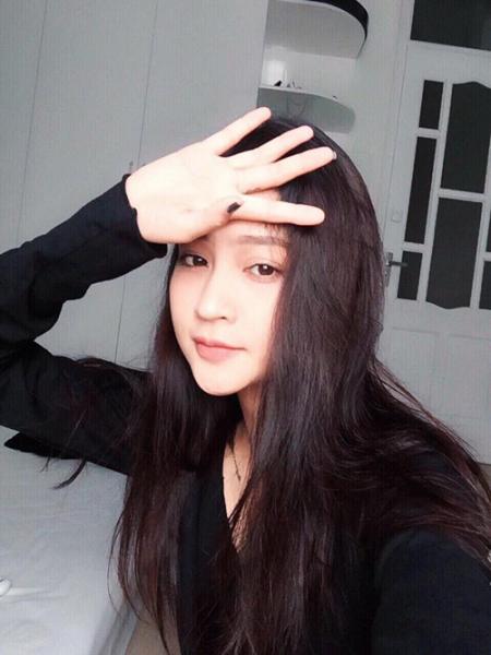 nu cong an khien cong dong mang san lung thong tin vi qua xinh dep - 4