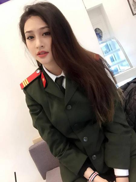 nu cong an khien cong dong mang san lung thong tin vi qua xinh dep - 2