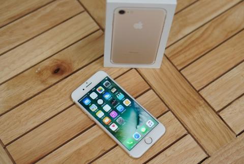 iPhone 7 khoa mang do bo vao Viet Nam hinh anh 1