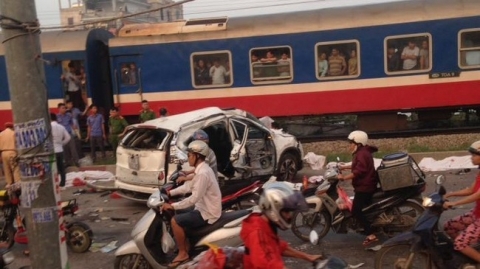 Bạn bè thương tiếc 3 cô gái trẻ đẹp tử vong trong vụ tàu hỏa đâm Honda CR-V