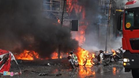 Nguoi hung dam chay: 'Toi so nhung tu nhu phai cuu nguoi' hinh anh 2