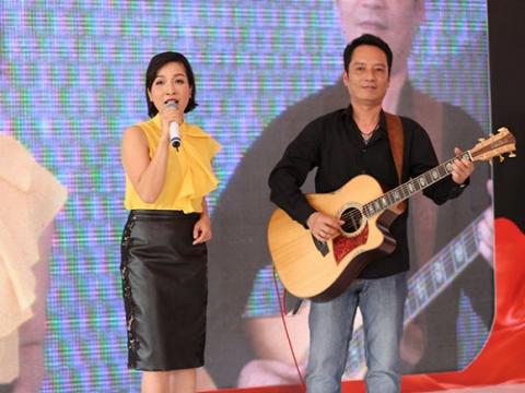 nhung-moi-tinh-thay-tro-cua-showbiz-viet-3-ngoisao.vn-w600-h450 1