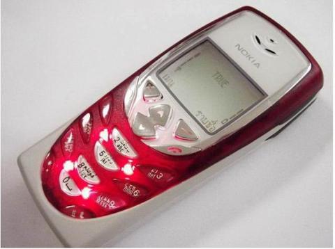 chiếc điện thoại Nokia  3