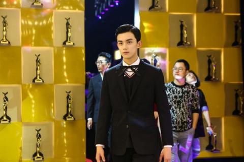 Mỹ nhân Hoa ngữ đọ sắc tại lễ trao giải Kim Ưng 2016 7