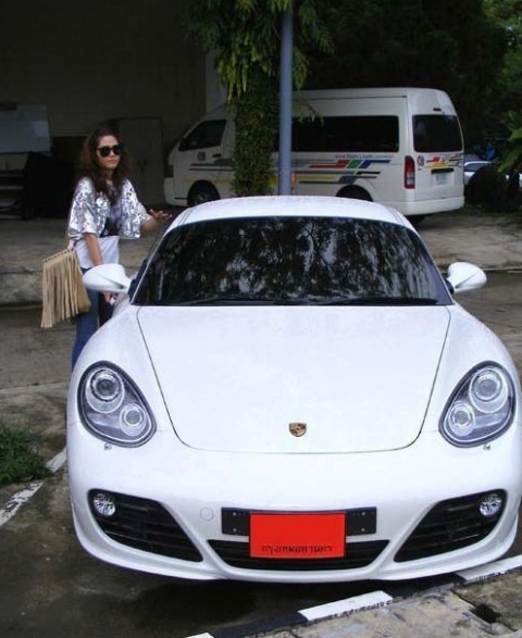Top 5 ngôi sao Thái Lan sở hữu siêu xe đắt đỏ 3