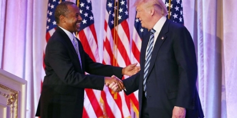 Tổng thống đắc cử Donald Trump và bác sỹ giải phẫu thần kinh Ben Carson. (Ảnh: Getty)