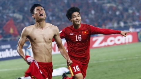 Khoảnh khắc Vũ Minh Tuấn vỡ òa khi ghi bàn thắng vào lưới Indonesia. 