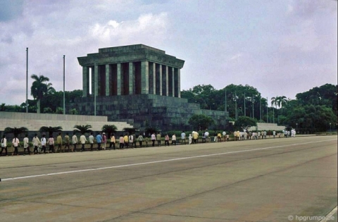 Lăng chủ tịch Hồ Chí Minh.
