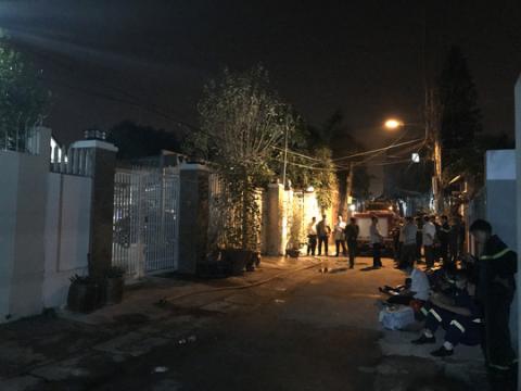 Cháy nhà, 4 người trong gia đình tử vong - 1