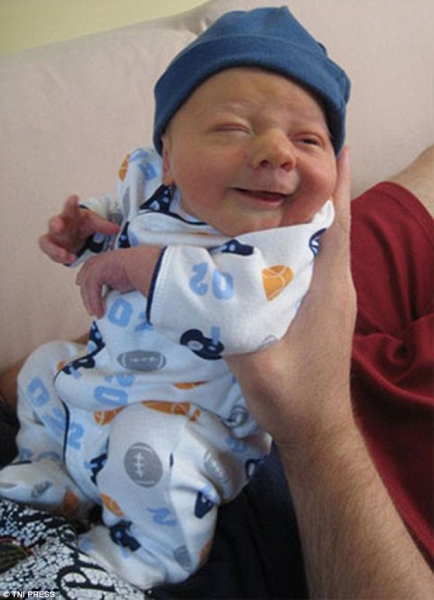 Những em bé vừa ra đời đã biến thành cụ già khiến ai nhìn cũng phải bật cười - Ảnh 6.
