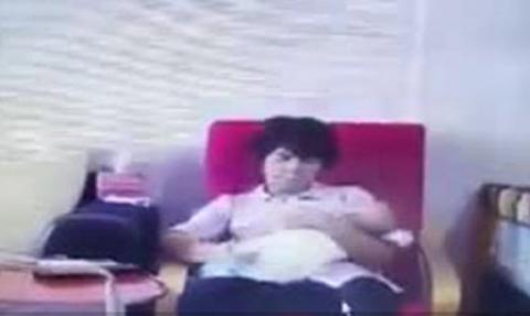 ba me o cu thue giup viec trong con, soc nang khi xem lai camera giam sat - 1