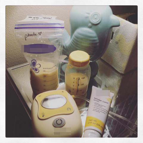 vo tre cua lam truong khong mang nhan sac, an tat ca moi thu de co sua cho con - 4