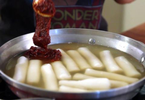 Công thức làm Tteokbokki cay nồng đậm vị - 4