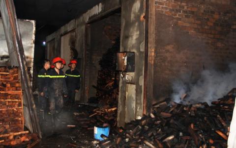 Chay suot 7 gio o cong ty go hinh anh 2