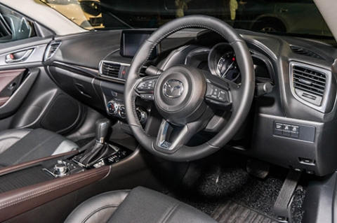 Mazda3 GVC 2017 có giá 580 triệu đồng - 3