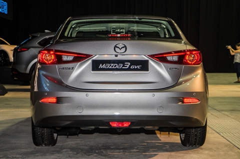Mazda3 GVC 2017 có giá 580 triệu đồng - 2