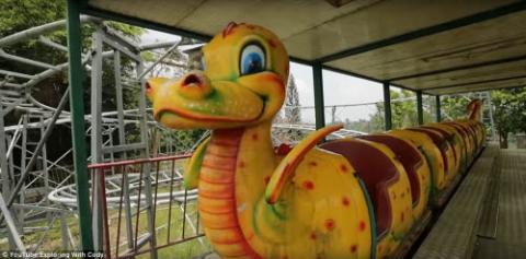 Vẻ đẹp ma mị bên trong công viên bỏ hoang ở Philippines - 3