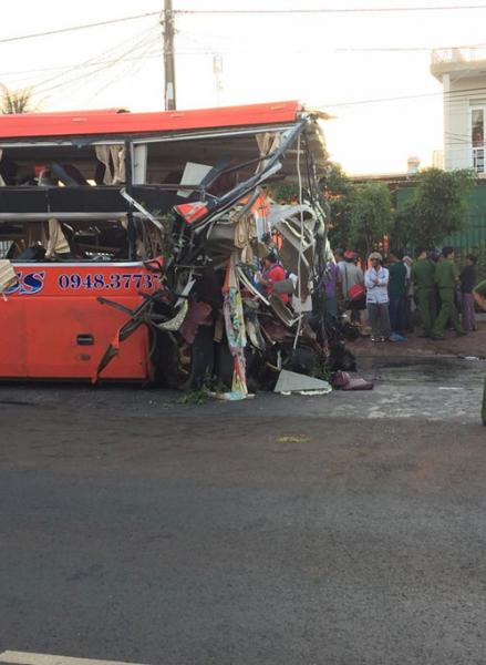 tai nan xe khach kinh hoang: 