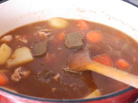 vo dam tung chieu niu chan chong voi mon com ca ri ga kieu nhat - 6