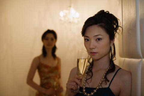 “Nếu đã chiếm được, em hãy cố mà giữ cho chặt” - Ảnh 1.