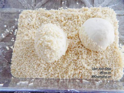 banh ran nhan sau rieng thom nuc mui, hang xom cung phai chay sang - 9