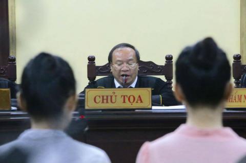 20170629210114-phien-toa-vu-hoa-hau-phuong-nga-3-xahoi.com.vn-w800-h533