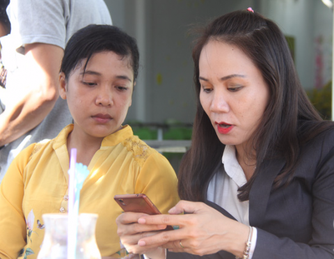 Tìm thấy cuốn nhật kí của bé gái 13 tuổi tự tử nghi do hàng xóm xâm hại tiết lộ đã từng mang thai? - Ảnh 3. Tìm thấy cuốn nhật kí của bé gái 13 tuổi tự tử nghi do hàng xóm xâm hại tiết lộ đã từng mang thai? - Ảnh 3.