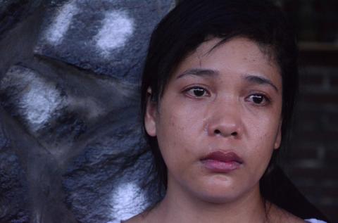 Tìm thấy cuốn nhật kí của bé gái 13 tuổi tự tử nghi do hàng xóm xâm hại tiết lộ đã từng mang thai? - Ảnh 9. Tìm thấy cuốn nhật kí của bé gái 13 tuổi tự tử nghi do hàng xóm xâm hại tiết lộ đã từng mang thai? - Ảnh 9.