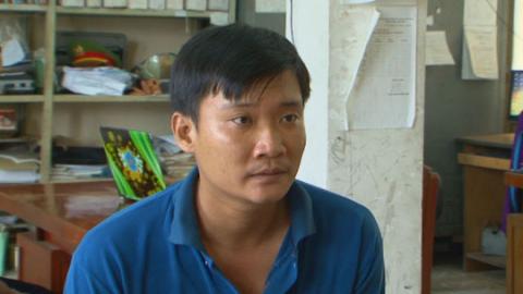 Đòi chia tay, nữ nhân viên massage bị người yêu đâm nguy kịch - 1