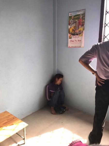 Cả làng vây bắt người phụ nữ lạ mặt vì nghi đột nhập bắt cóc trẻ em - Ảnh 3.