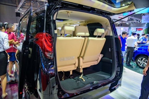 Toyota Alphard tại Việt Nam chốt giá 3,533 tỷ đồng - 6