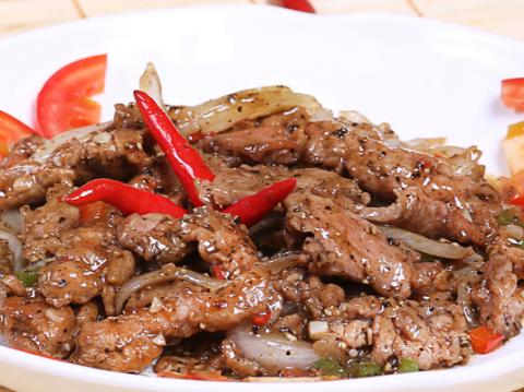 cach-lam-mon-bo-rim-tieu