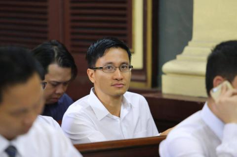 Hoa hậu Phương Nga: Hiện tại chỉ ở nhà đọc sách và chờ lệnh triệu tập - Ảnh 2. Hoa hậu Phương Nga: Hiện tại chỉ ở nhà đọc sách và chờ lệnh triệu tập - Ảnh 2.